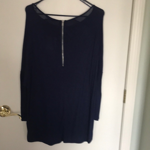 Top - Picture 2 of 2